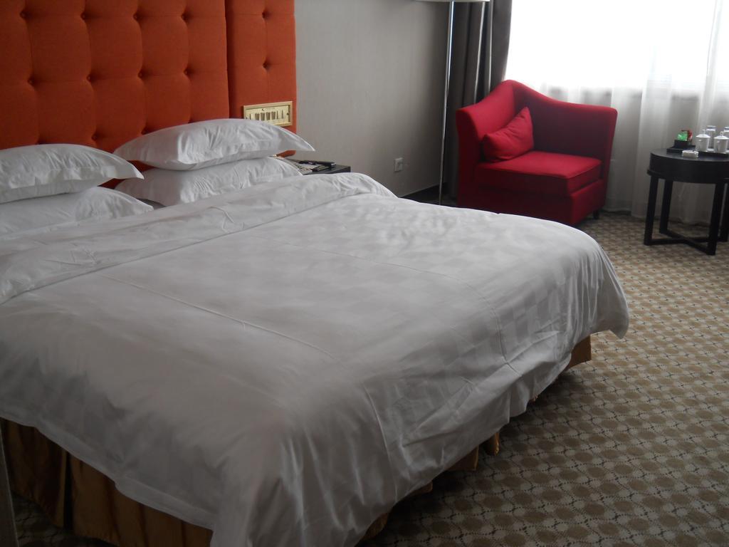 Yijing Holiday Hotel Yimeng Road Linyi  Room photo
