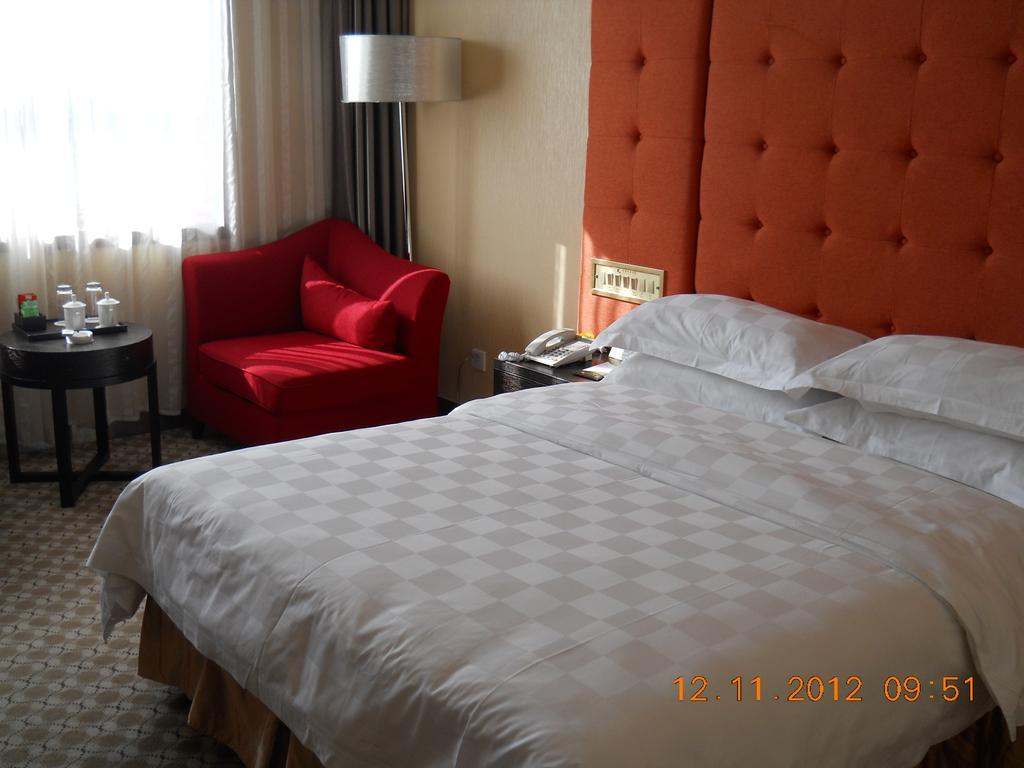Yijing Holiday Hotel Yimeng Road Linyi  Room photo