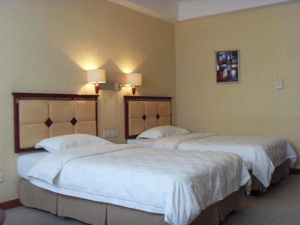 Yijing Holiday Hotel Yimeng Road Linyi  Exterior photo