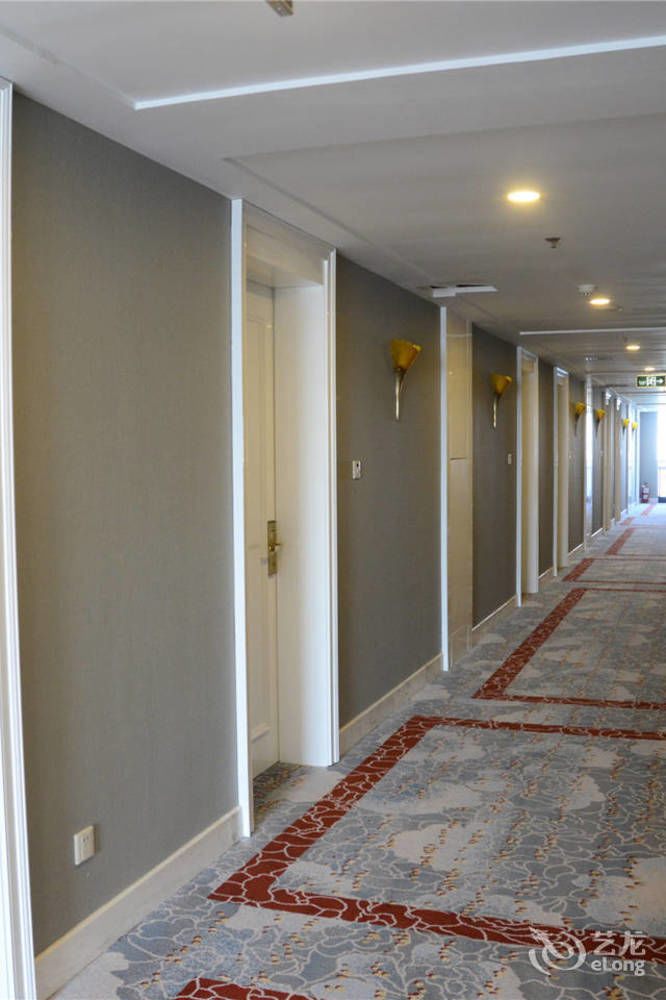 Yijing Holiday Hotel Yimeng Road Linyi  Exterior photo