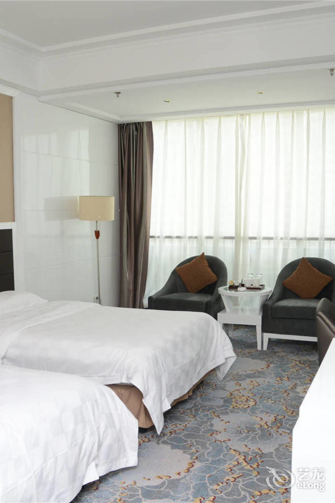 Yijing Holiday Hotel Yimeng Road Linyi  Exterior photo