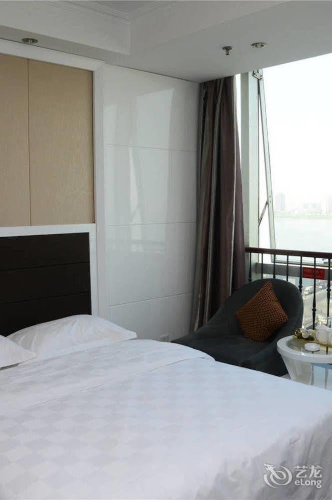 Yijing Holiday Hotel Yimeng Road Linyi  Exterior photo
