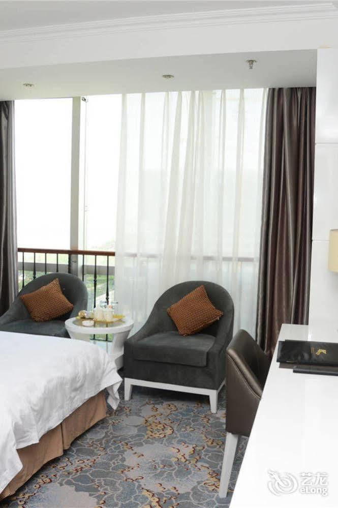 Yijing Holiday Hotel Yimeng Road Linyi  Exterior photo