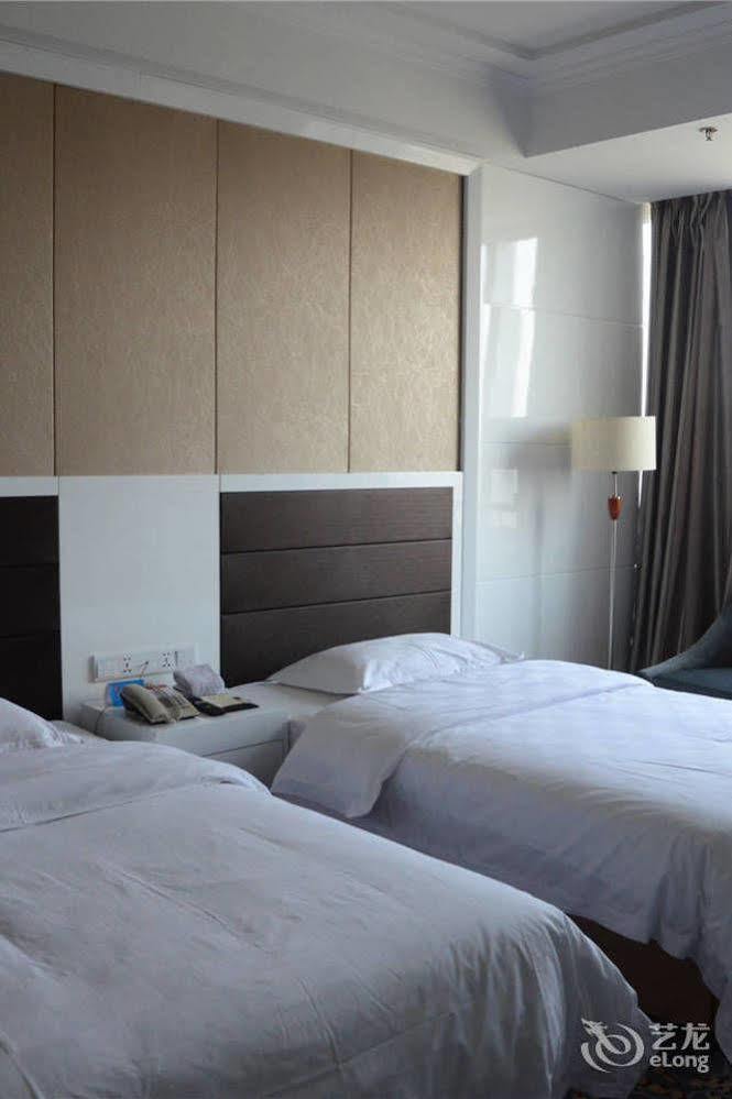 Yijing Holiday Hotel Yimeng Road Linyi  Exterior photo