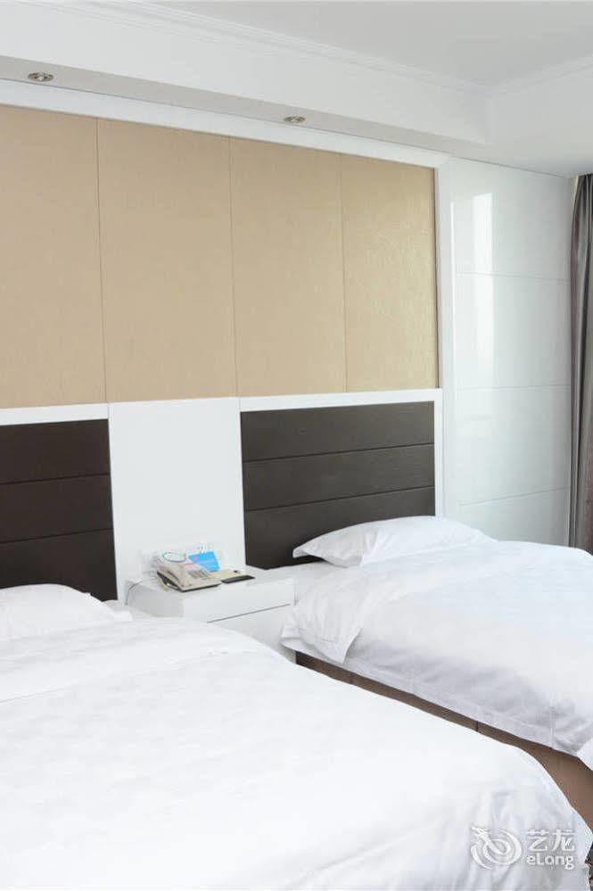 Yijing Holiday Hotel Yimeng Road Linyi  Exterior photo